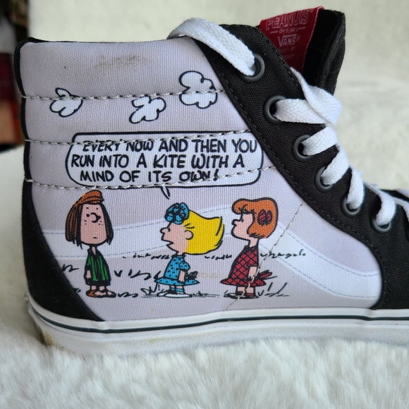 EXCELLENT Condition Peanuts Comics Vans High Tops - Picture 8 of 11